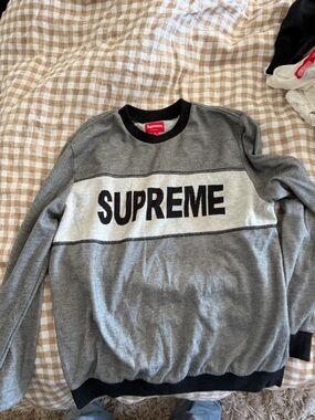 Supreme Grey and Black Logo Crewneck Sweatshirt